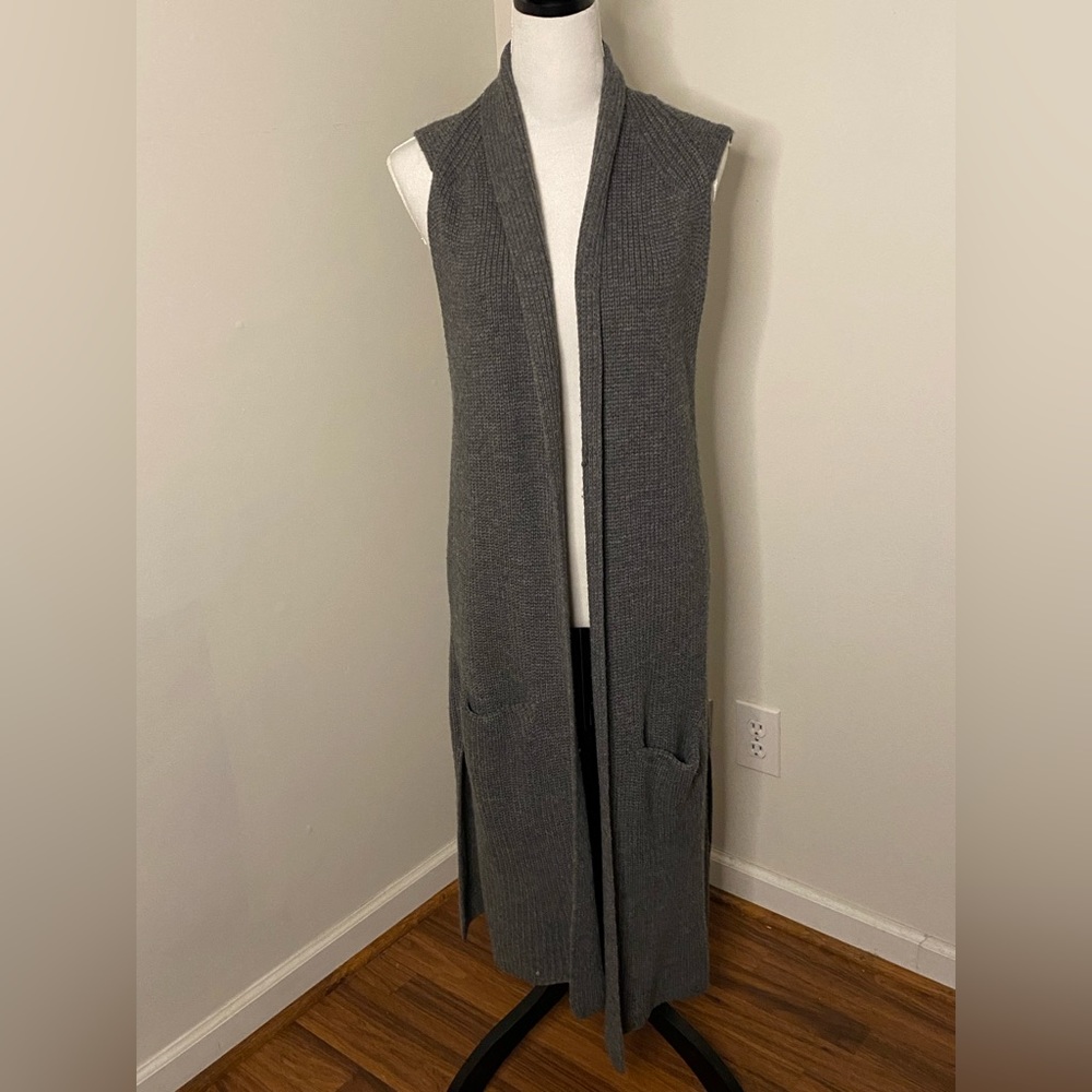 Dip Size Large Long Sweater Vest